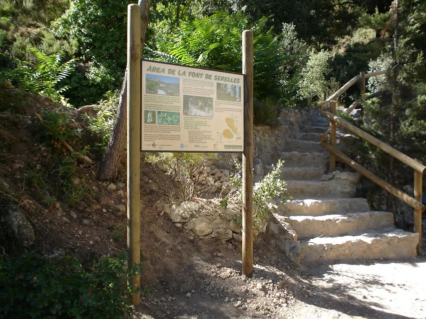 Área recreativa de la Font de Serelles en la sierra de Mariola